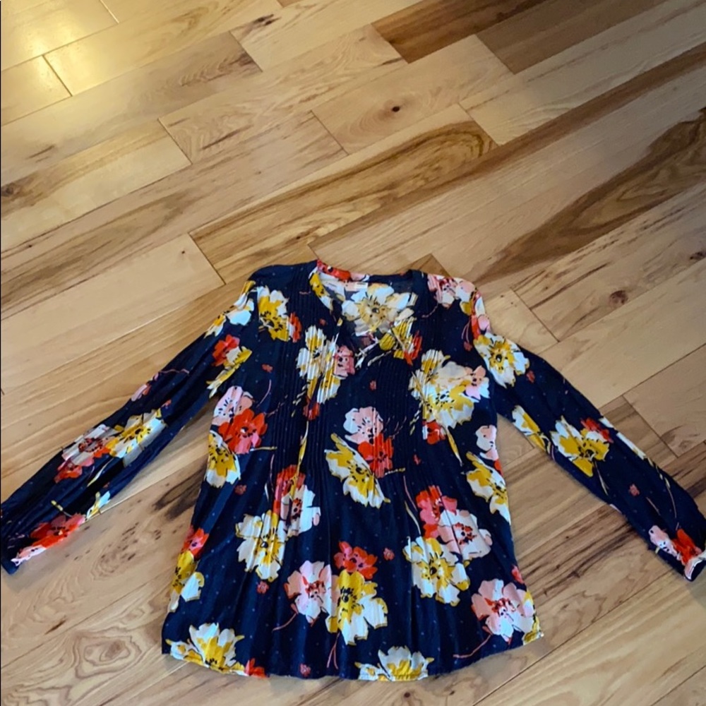 Old Navy tie neck swing top